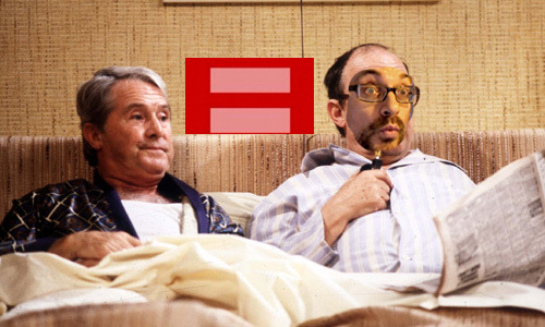 morecambe_and_wise_in_bed-nick-Tann